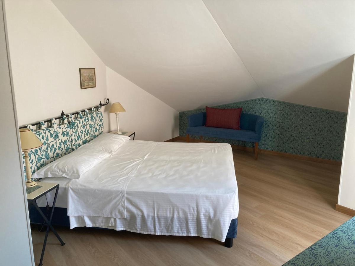 Hostellerie Du Golf Pecetto Exteriér fotografie