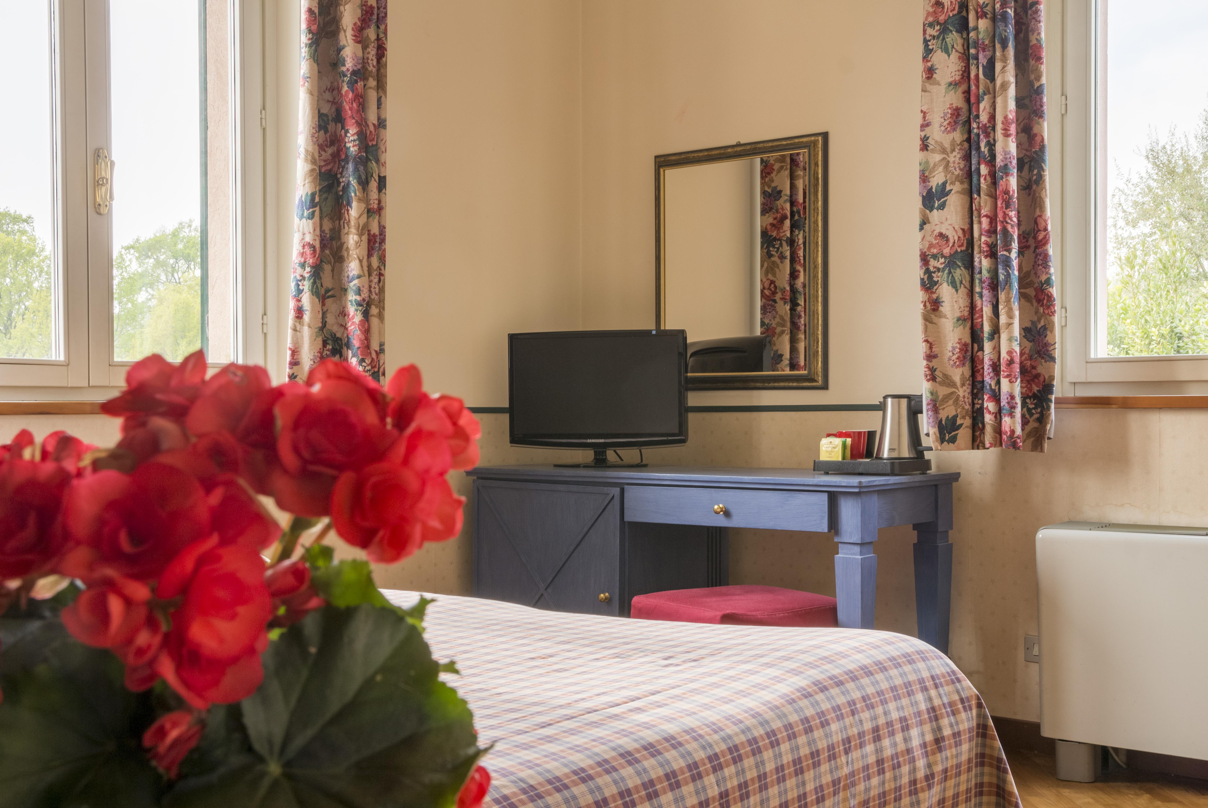 Hostellerie Du Golf Pecetto Exteriér fotografie
