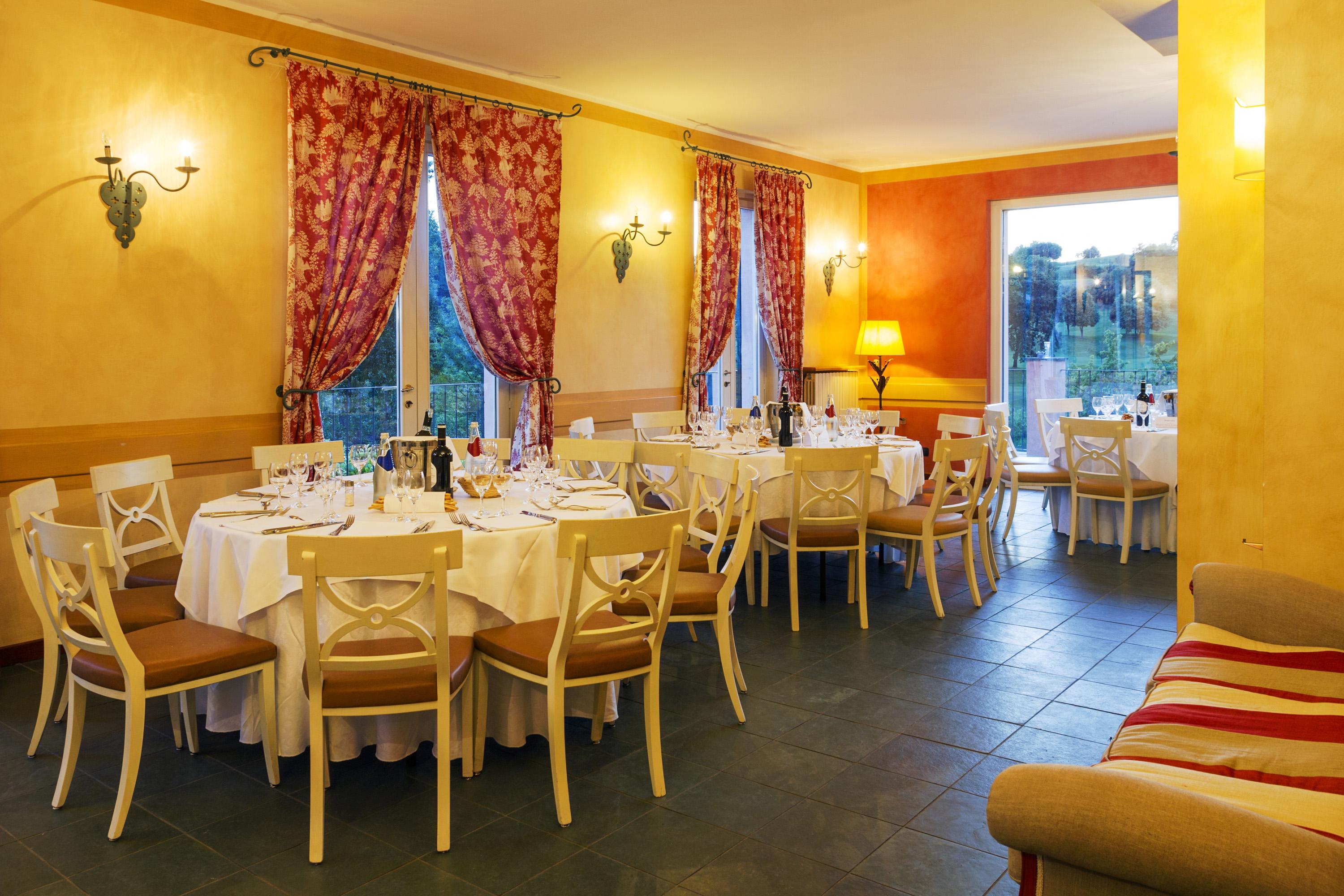 Hostellerie Du Golf Pecetto Exteriér fotografie