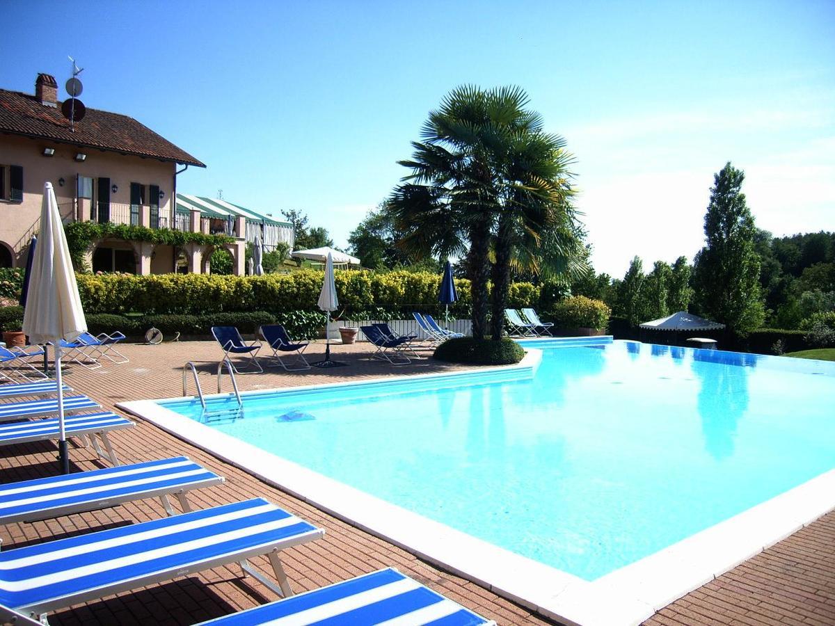 Hostellerie Du Golf Pecetto Exteriér fotografie